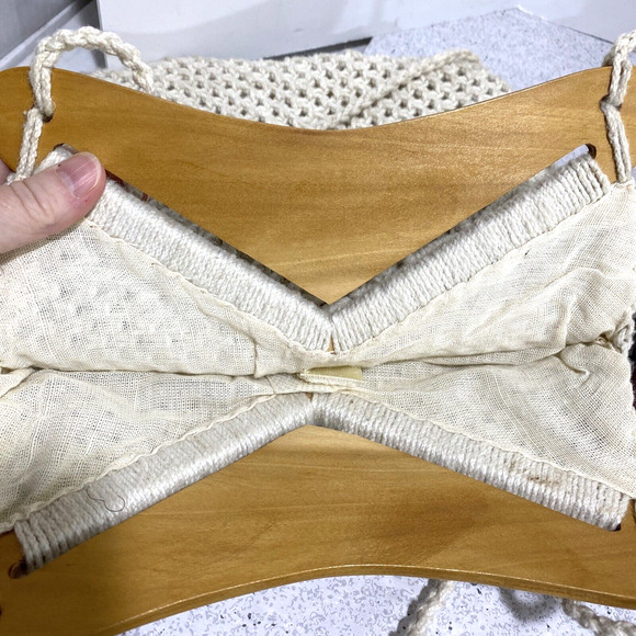 Vintage Mister Ernest Handbag White Macrame Shoulder Bag Purse with Wooden Frame - Picture 6 of 8